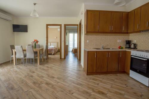 Kavadias Apartments