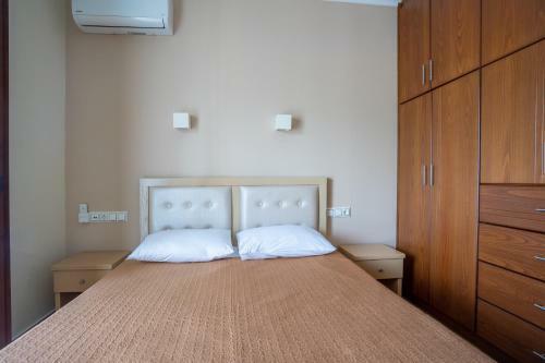 Kavadias Apartments