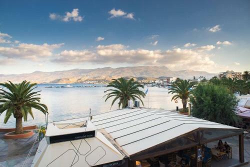 Apartamento Seafront ?legant ?own ?ouse