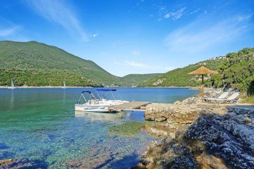 Syvota Villa Sleeps 8 Pool Air Con Wifi