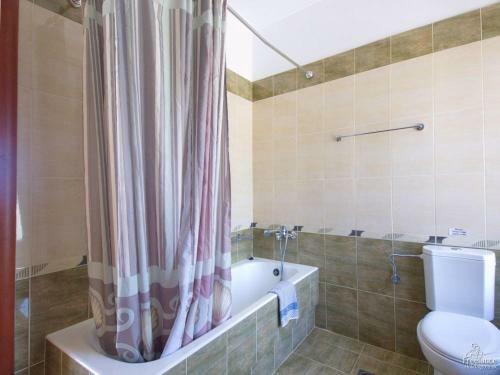 Skala Villa Sleeps 6 T228146