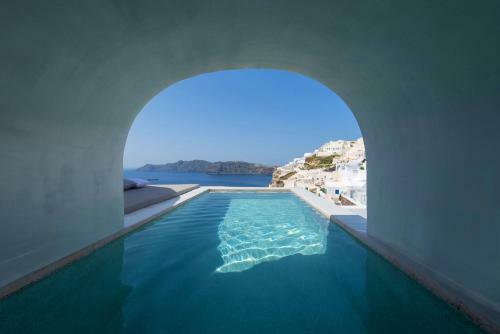 Hotel Echoes Luxury Suites By Canvas