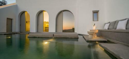Hotel Echoes Luxury Suites By Canvas