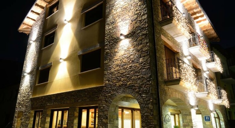 Hotel Los Nogales