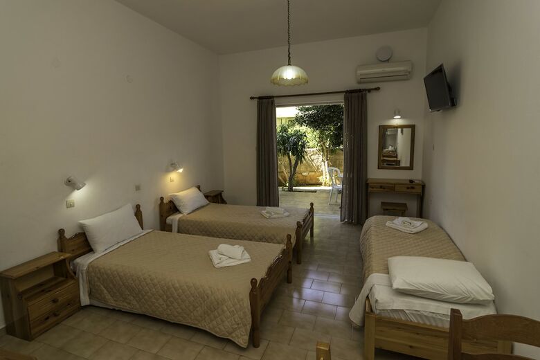 Hotel Sifis Studios