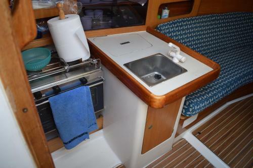 Nomos Greece Sailing Boat (doufur)