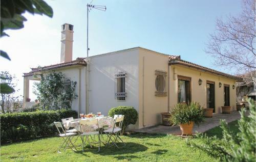 Four-bedroom Apartment In Neos Voutzas