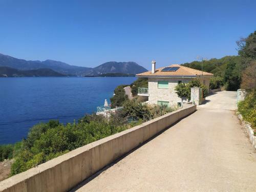Apartment Meganisi Blue 2 On The Beach