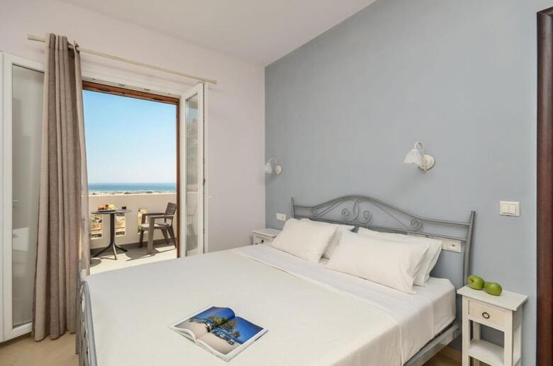 Naxos Luxury Villas