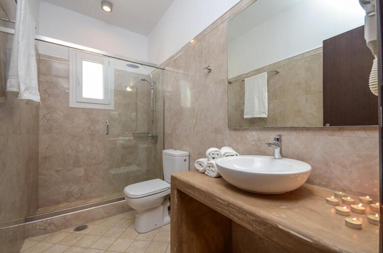 Naxos Luxury Villas