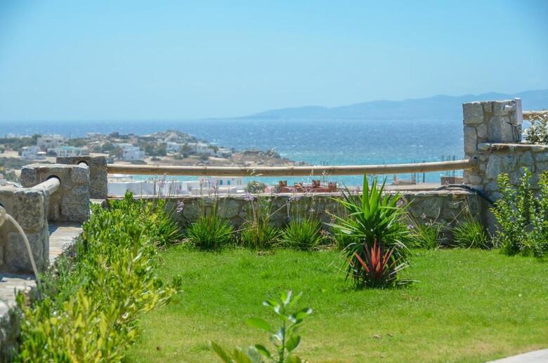 Naxos Luxury Villas