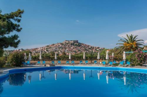 Delfinia Hotel & Bungalows