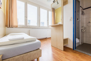 Hotel A And O Hamburg City Sued