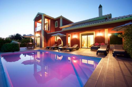 Mousata Villa Sleeps 6 Pool Wifi