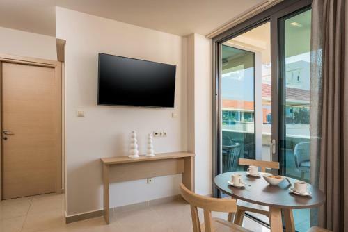 Trianon Luxury Apartments & Suites
