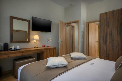 Minaret Suites And Apartments