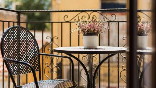 Minaret Suites And Apartments