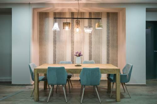 Minaret Suites And Apartments