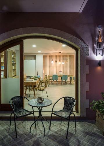 Minaret Suites And Apartments