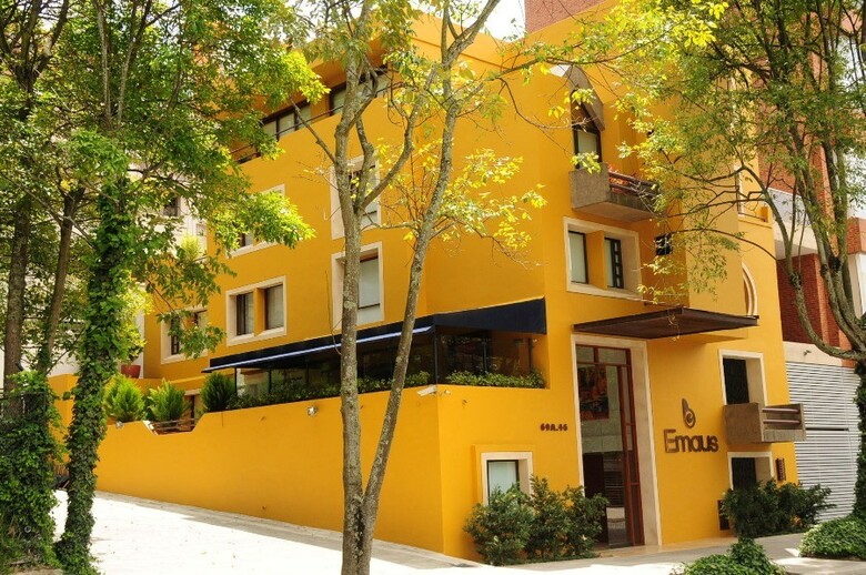 Hotel Emaus Bogot�