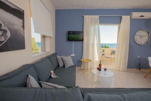 Golden Sun Apartments
