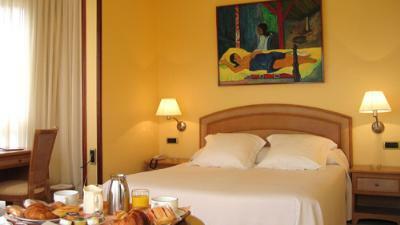 Hotel Sercotel Las Rocas