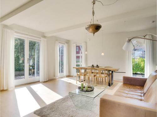 Four-bedroom Holiday Home In Nexo