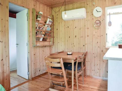 Three-bedroom Holiday Home In Skibby