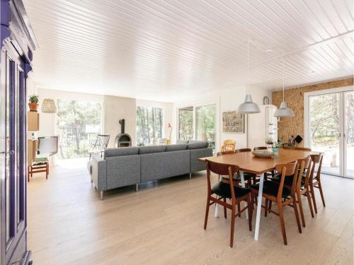 Three-bedroom Holiday Home In Nexo