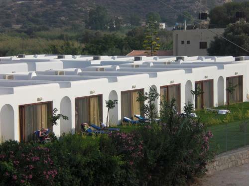 Hotel Valley Village