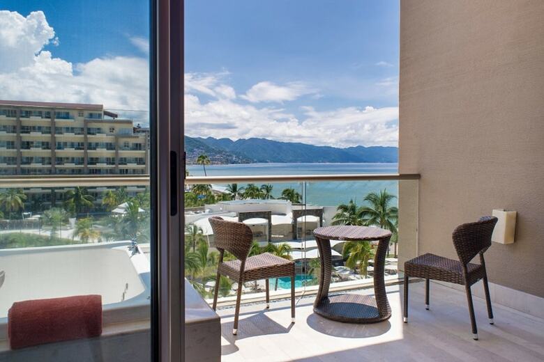 Hotel Dreams Vallarta Bay Resort & Spa