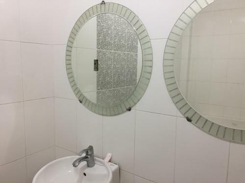 Hostal Trang Hoang Motel