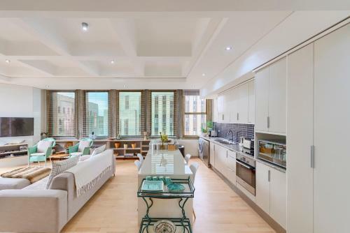 Cartwright - 1101 Chic Downtown Apartment