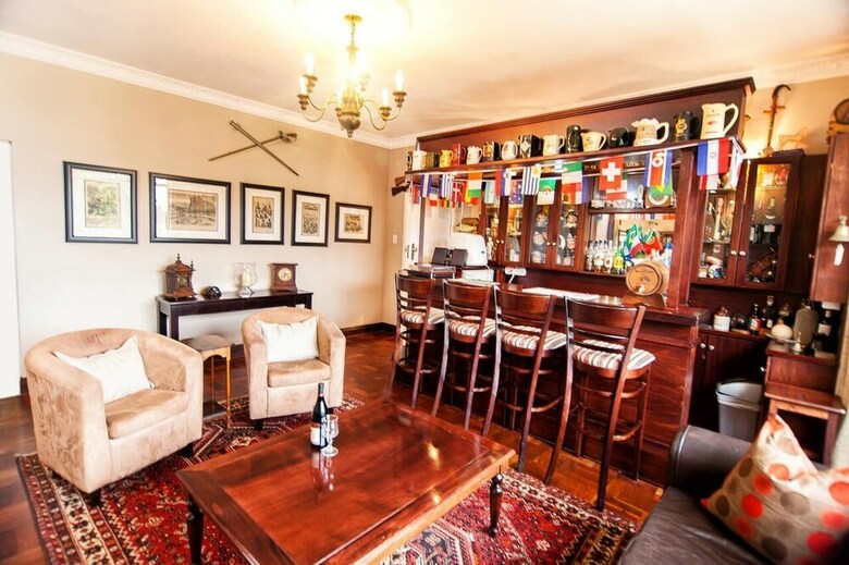 Hostal Hilltop Manor