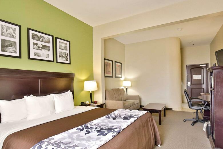 Hotel Sleep Inn & Suites University