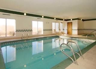 Hotel Comfort Inn & Suites North