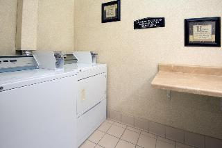Hotel Comfort Inn & Suites North