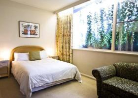 Quality Hotel Tiffins On The Park
