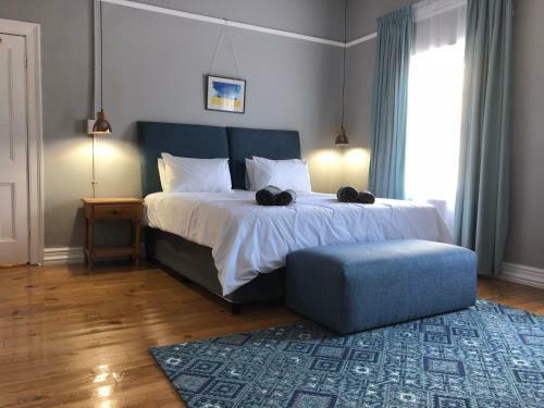 Hostal At The Loerie