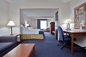 Holiday Inn Express Hotel & Suites High Point South