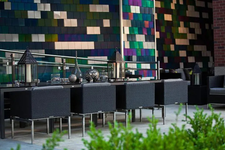 Renaissance Arlington Capital View Hotel April2011