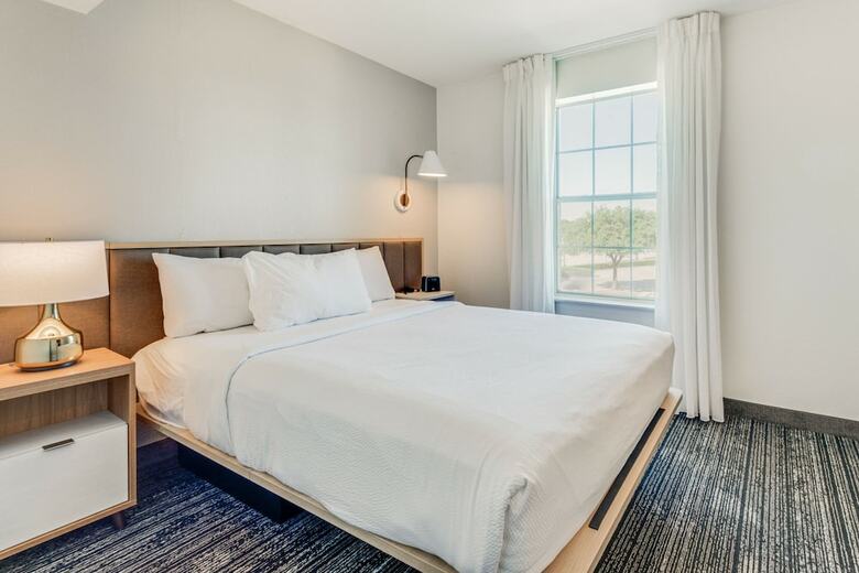 Hotel Towneplace Suites Arlington Near Six Flags