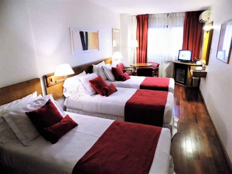 Hotel Balmoral Plaza