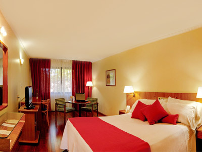 Hotel Balmoral Plaza