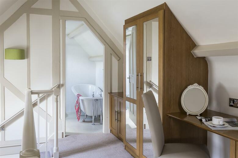 Best Western Plus Wroxton House Hotel