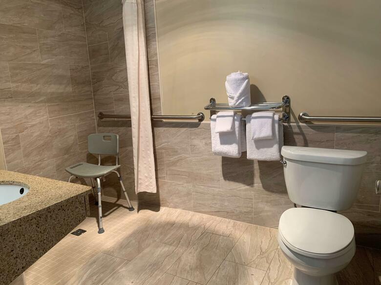 Hotel Best Western Plus New Englander Motor Inn