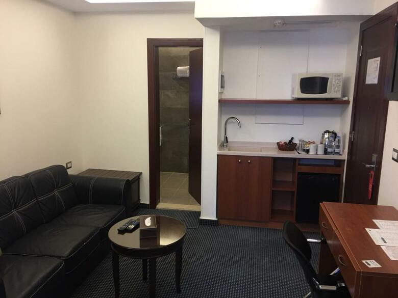 Hotel Midtown Y Suites