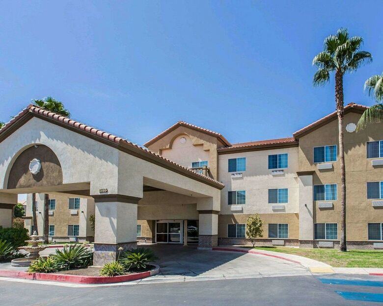 Hotel Comfort Suites Bakersfield