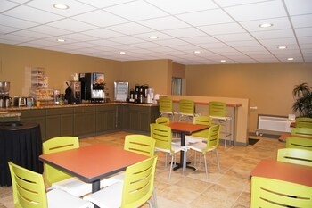 Hotel Econo Lodge Inn & Suites
