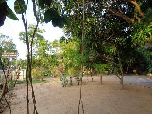 Hostal Jayaru Guest House